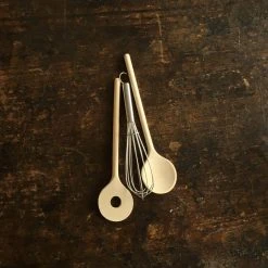 Gluckskafer Child's Natural Wood Whisk Set