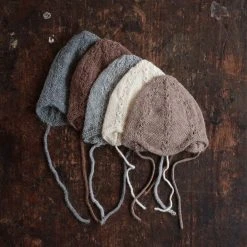 Mormor.nu Hand Knit Alpaca Grethe Bonnet - Dusty Brown
