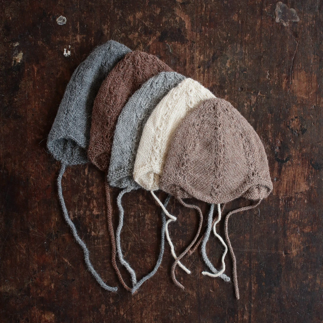 Mormor.nu Hand Knit Alpaca Grethe Bonnet - Slate Baby Wool