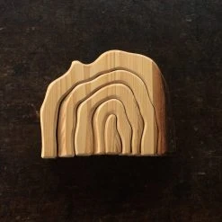 Gluckskafer Toys Natural Wood Grotto House