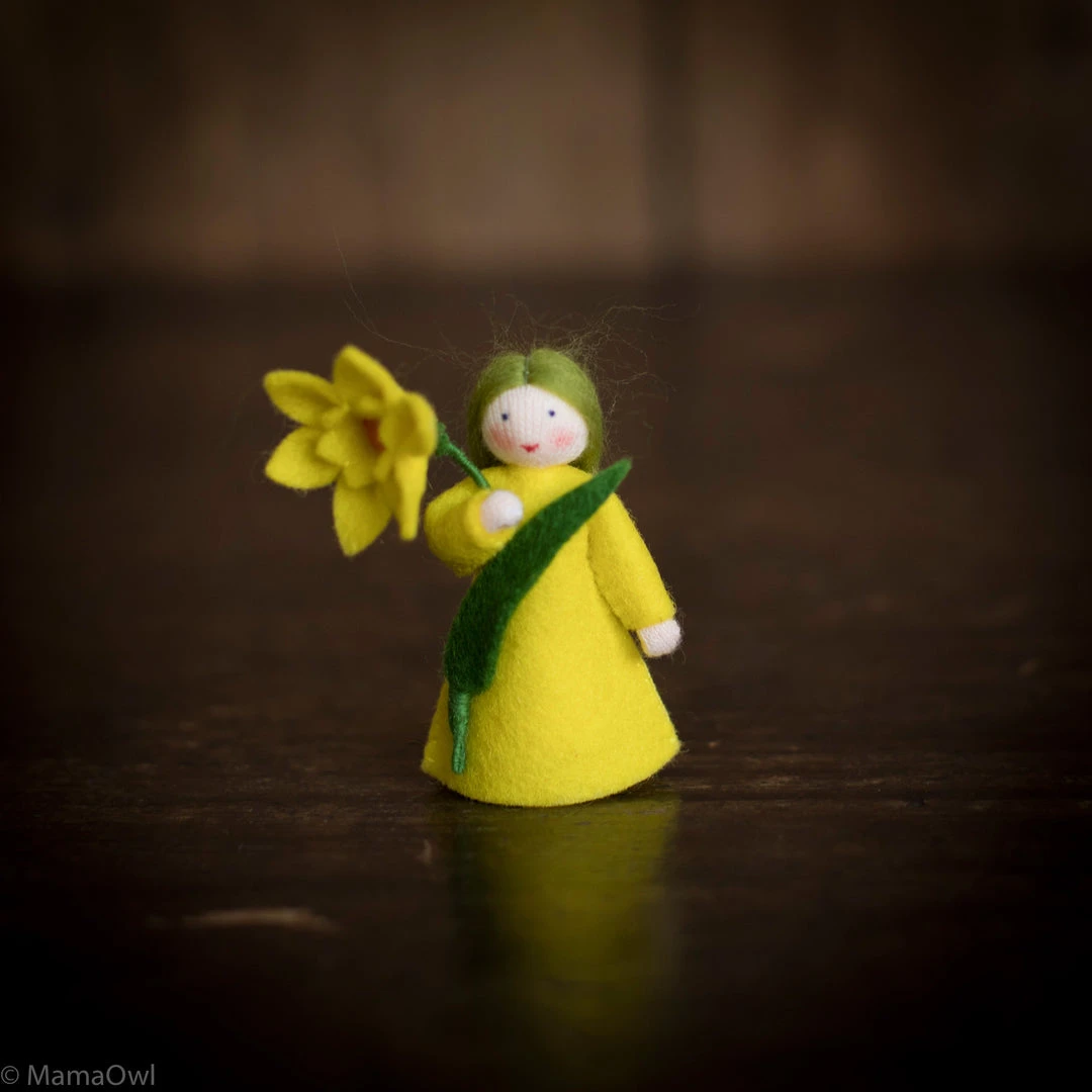 Fairies Toys Handmade Wool Fairy Holding Flower - Daffodil - White