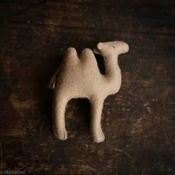 Gluckskafer Handmade Wool Felt Camel Toys