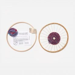Craft Round Weaving Frame With Organic Wool Toys