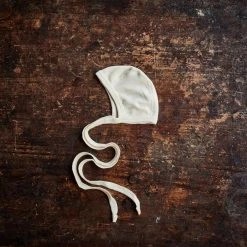 Engel Organic Merino Wool & Silk Bonnet - Natural Baby Wool