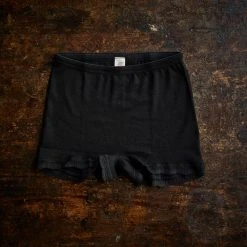 Engel Adults Women's Organic Merino Wool & Silk Boxer Shorts With Lace - Black