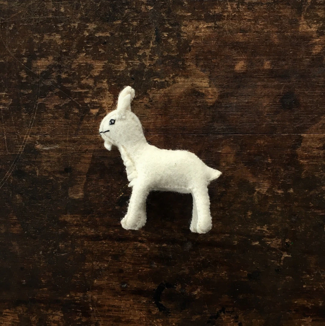 Gluckskafer Handmade Wool Felt Large Goat Toys
