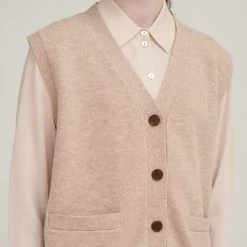 FUB Women’s Lambswool Vest - Oatmeal