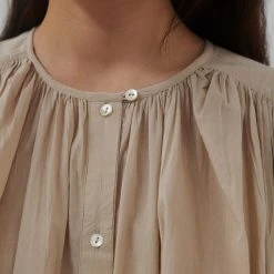 Skall Studio Women's Organic Cotton Shiro Blouse - Desert Sand