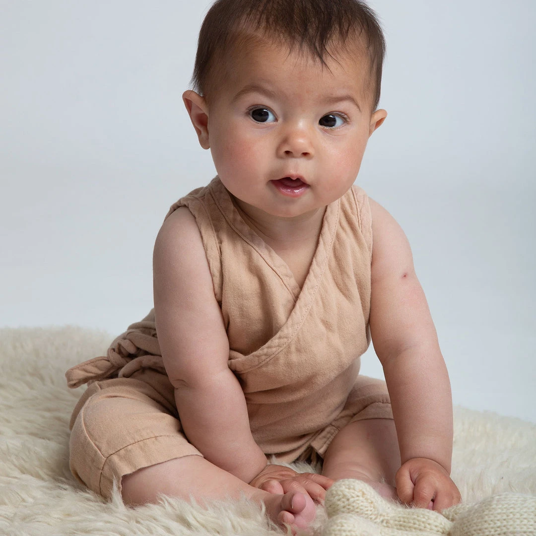 Beaumont Organic Organic Cotton Evan Romper - Brown