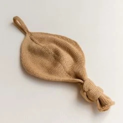 Hvid Merino Wool Titi Soother Holder - Ochre Baby Gifts