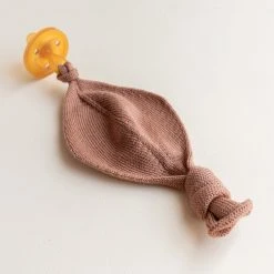 Hvid Merino Wool Titi Soother Holder - Terracotta Home & Baby Care