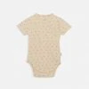 Konges Sløjd Organic Cotton Newborn SS Wrap Body - Petals SALE