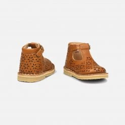 Petit Nord T-Bar Windmill Shoes - Cognac