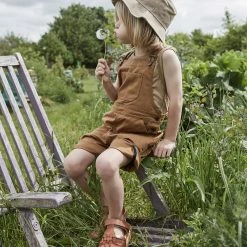 SISKIN Kids Wool Merino Wool/Silk Pointelle Vest - Caramel