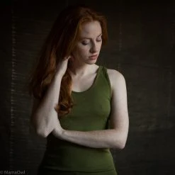 SISKIN By Engel Exclusive Women's Organic Merino Wool & Silk Sleeveless Top - Moss