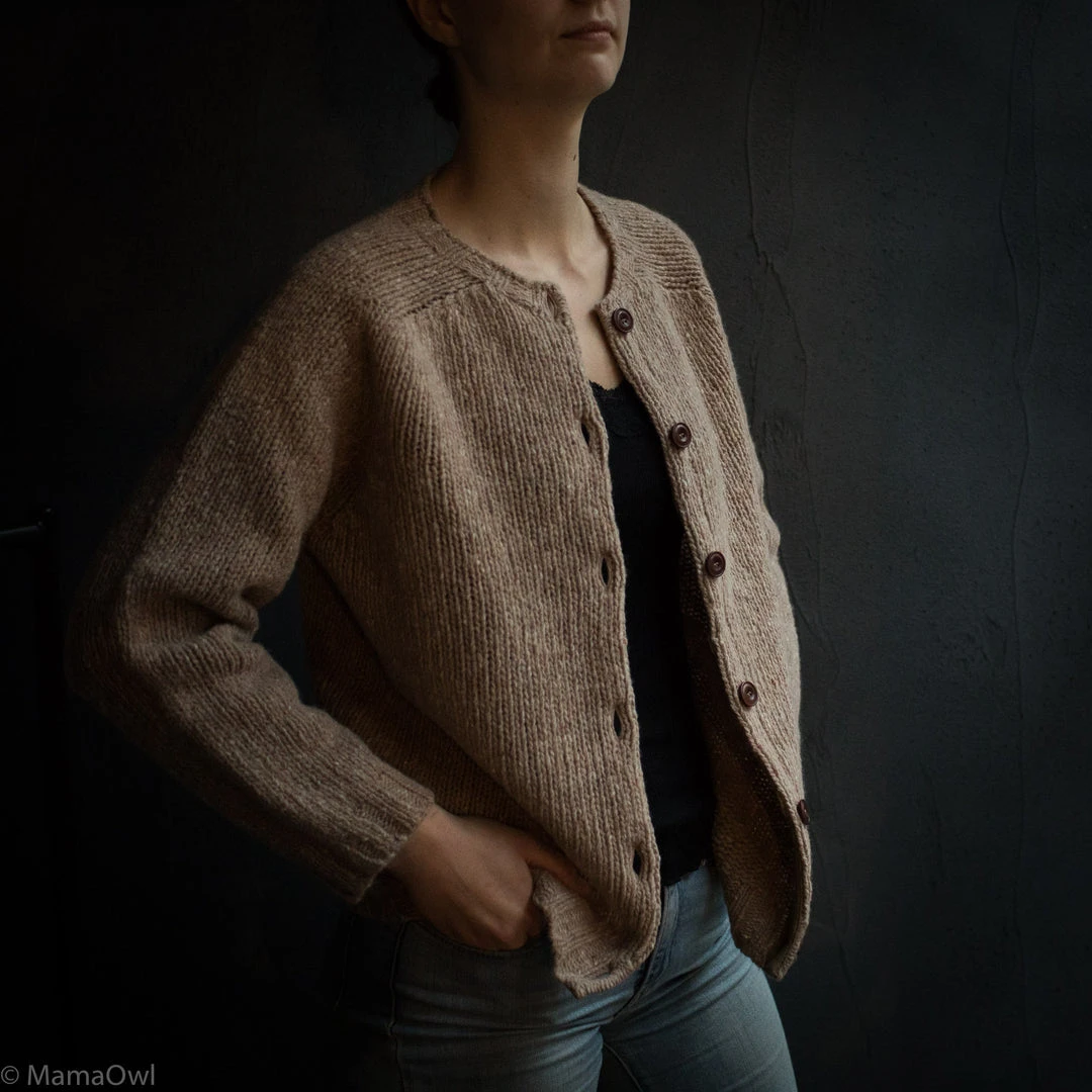 SISKIN Adults Women's Donegal Merino Wool Coast Cardigan - Cinnamon