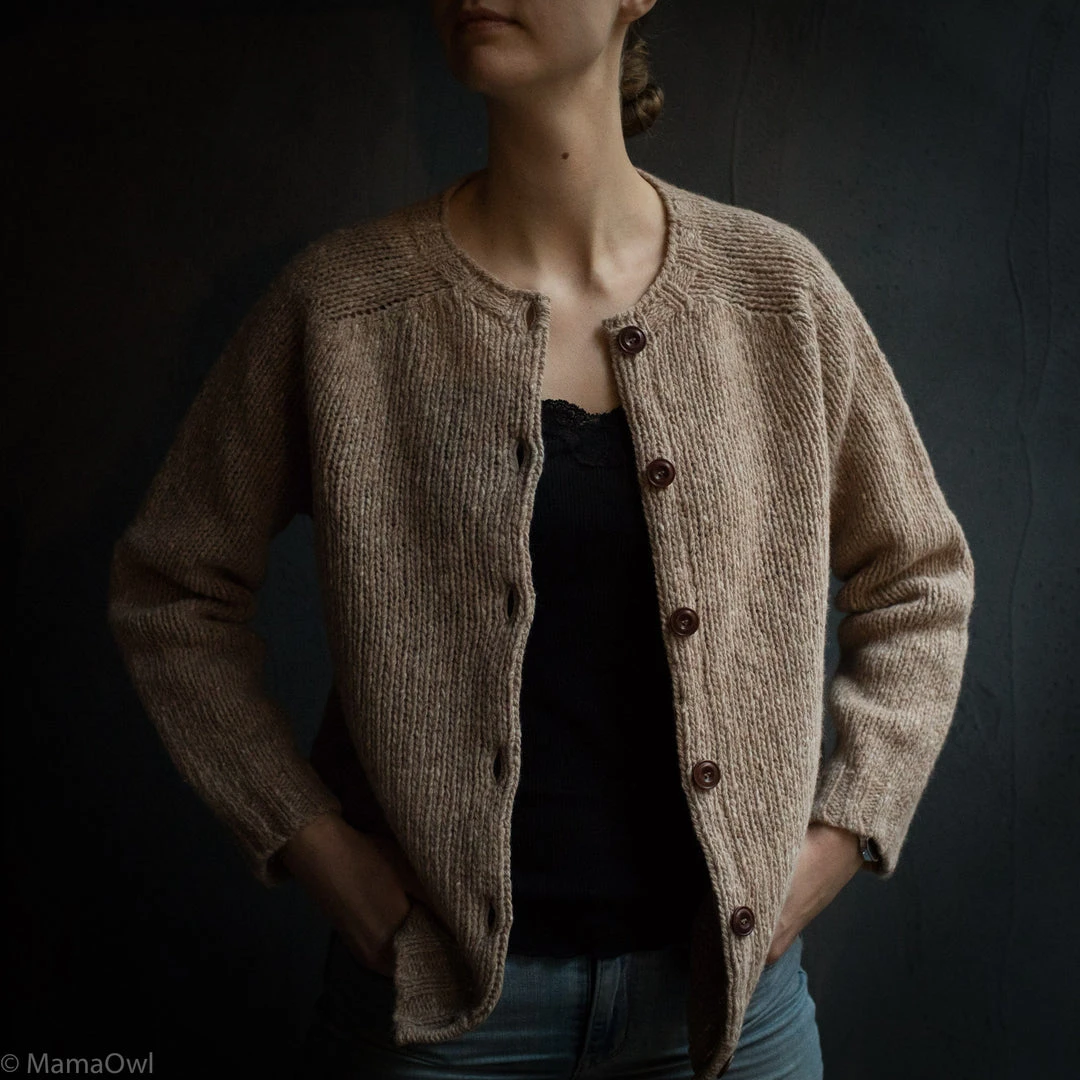 SISKIN Adults Women's Donegal Merino Wool Coast Cardigan - Cinnamon