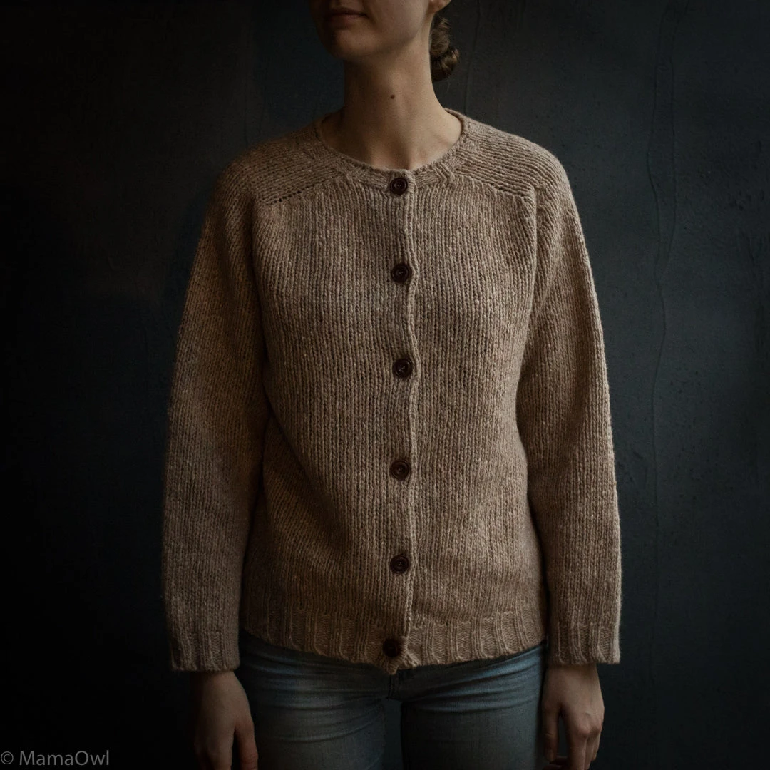 SISKIN Adults Women's Donegal Merino Wool Coast Cardigan - Cinnamon