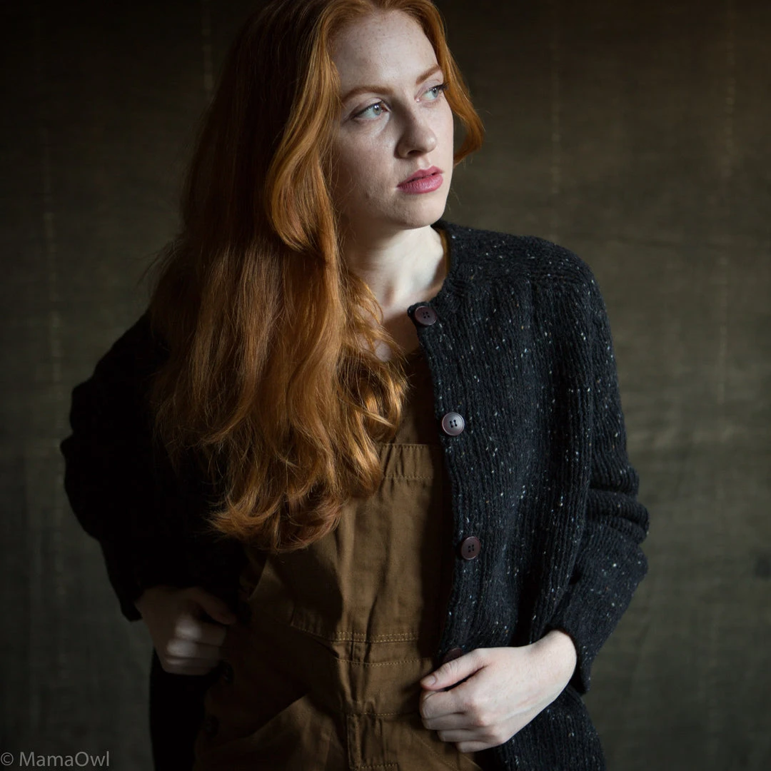 SISKIN Adults Women's Donegal Merino Wool Coast Cardigan - Coal